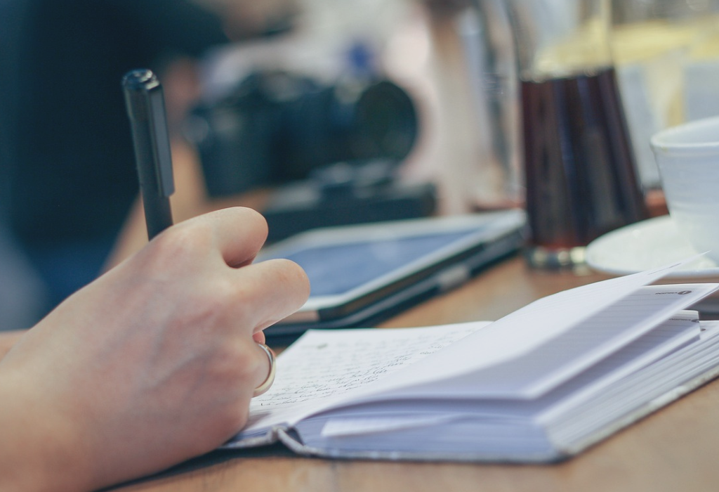 What Are the Guidelines in Writing a First Draft